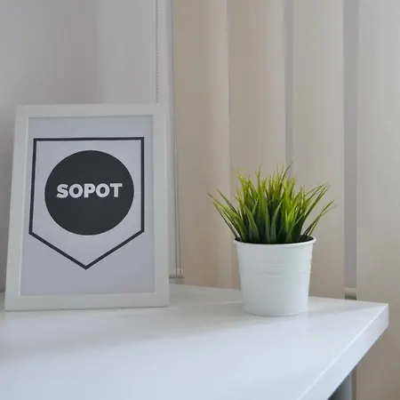 Apartament 3 Pokojowy Przy Plazy Σόποτ